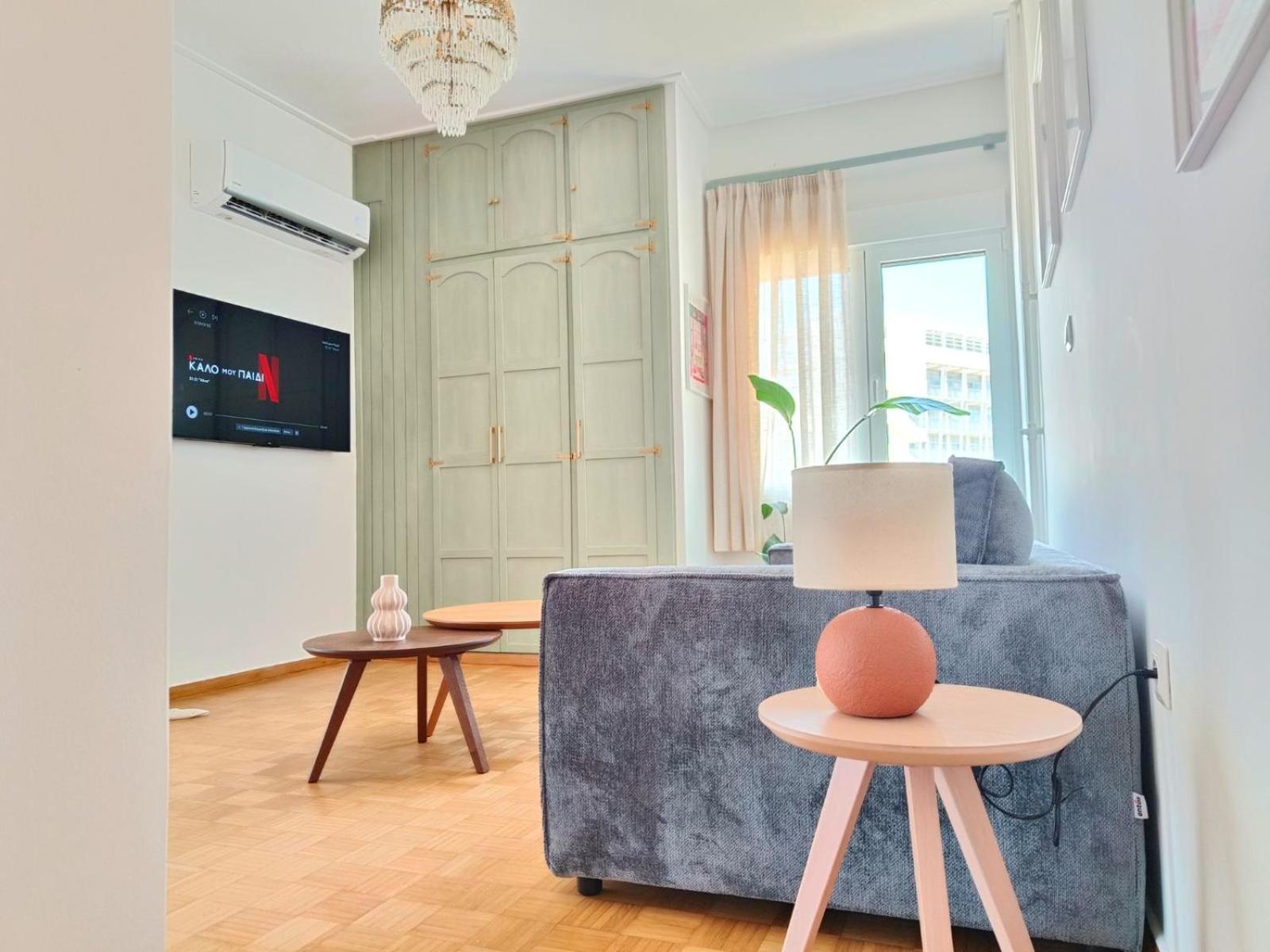 Stylish Artistic Flat With View, Three Min To Metro Appartement Athene Buitenkant foto